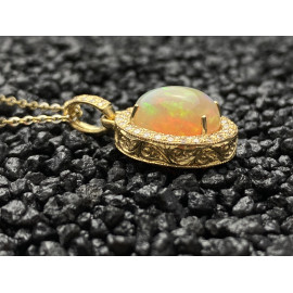 Gold and Opal pendant